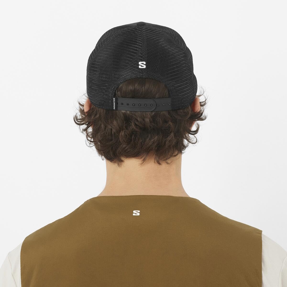Salomon Logo Trucker cap, Versatile, Comfort Traspirante, Morbida Rete di Cotone, Protezione Solare Personalizzata, Stile Quotidiano
