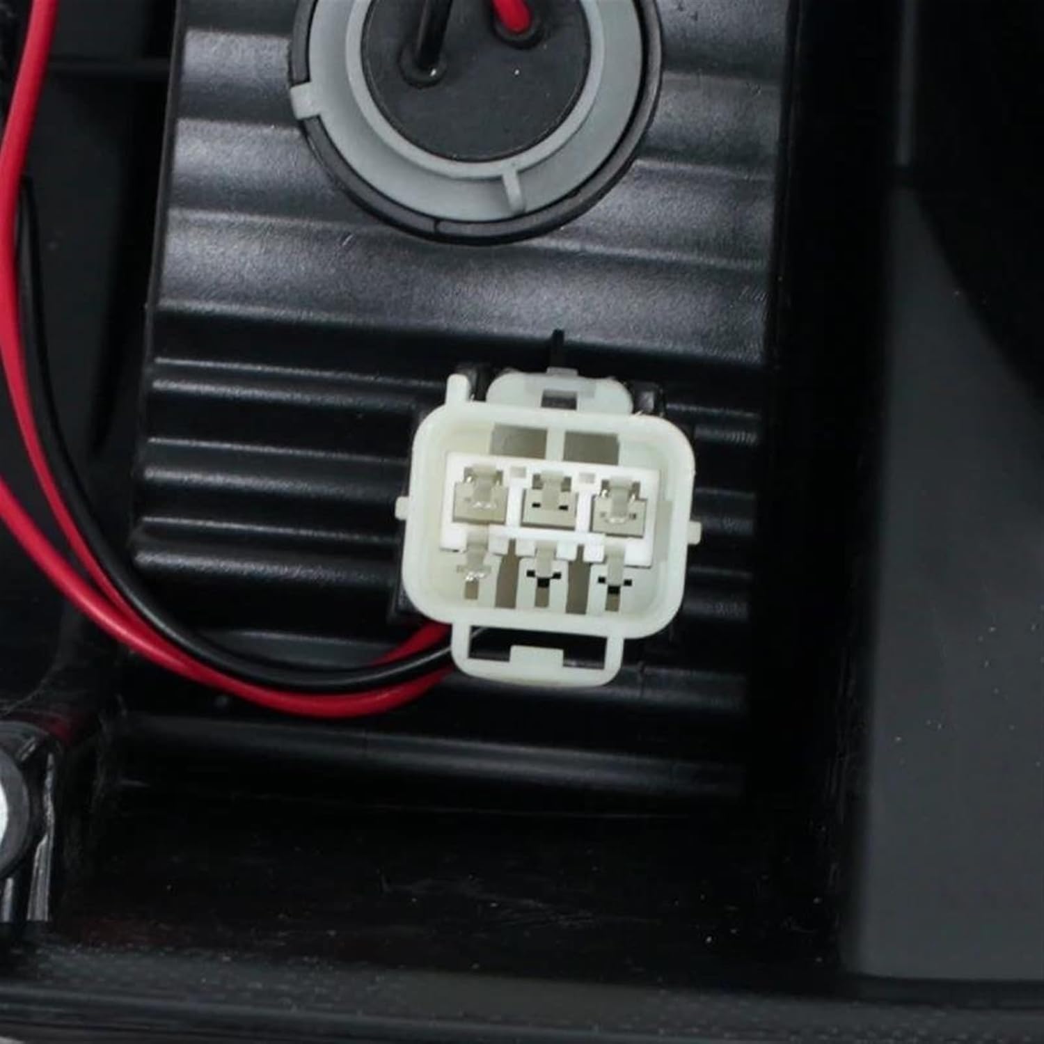 Car taillight Cover Car Tail Light for Mitsubishi for Pajero for Montero 2003 2004 2005 2006 Rear Stop Brake Turn for Signal Fog Lamp Reflector Accessories Car Rear Lamps