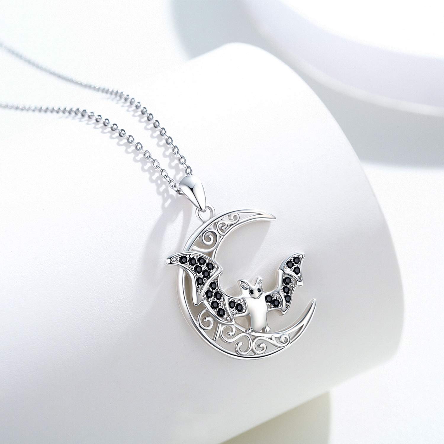 Collar de luna celta de murciélago de plata de ley 925 con colgante de luna creciente con collar de murciélago negro, joyería de Halloween, regalos para mujeres y niñas
