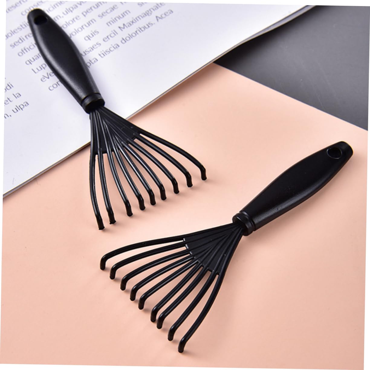 Ipetboom 4Pcs Hair Brush Cleaning Tool Detangling Combs Scalp Cleaner for Easy Hair Removal Portable Stylish Comb Cleaner for Home and Travel Use