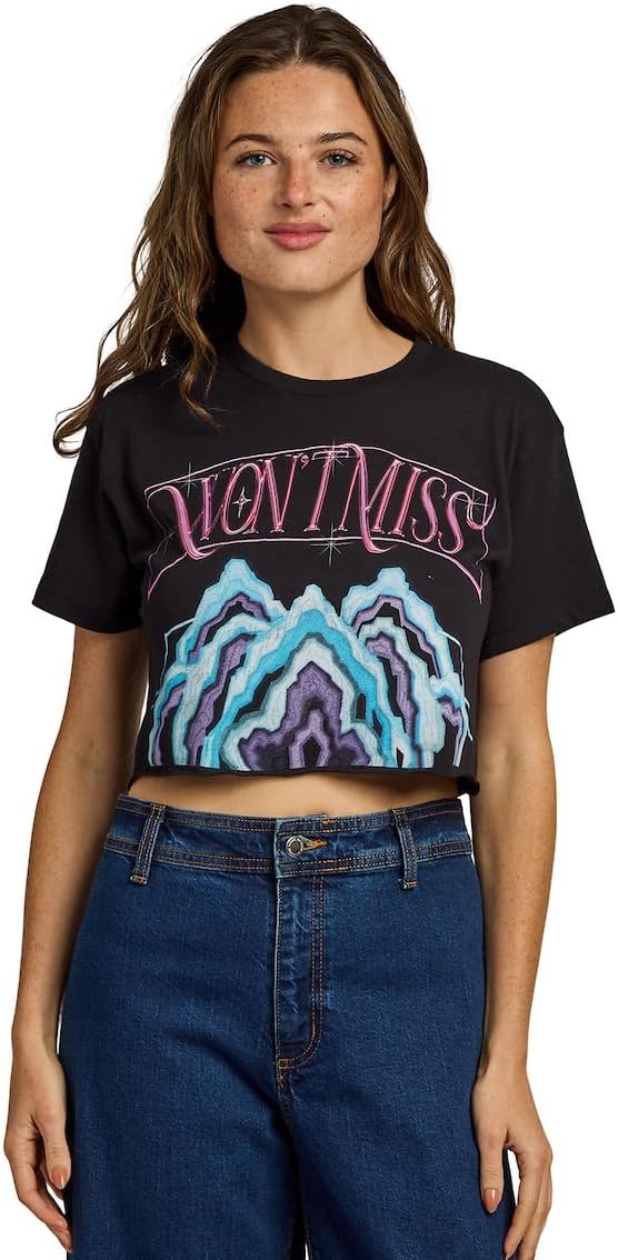 Cropped graphic tee