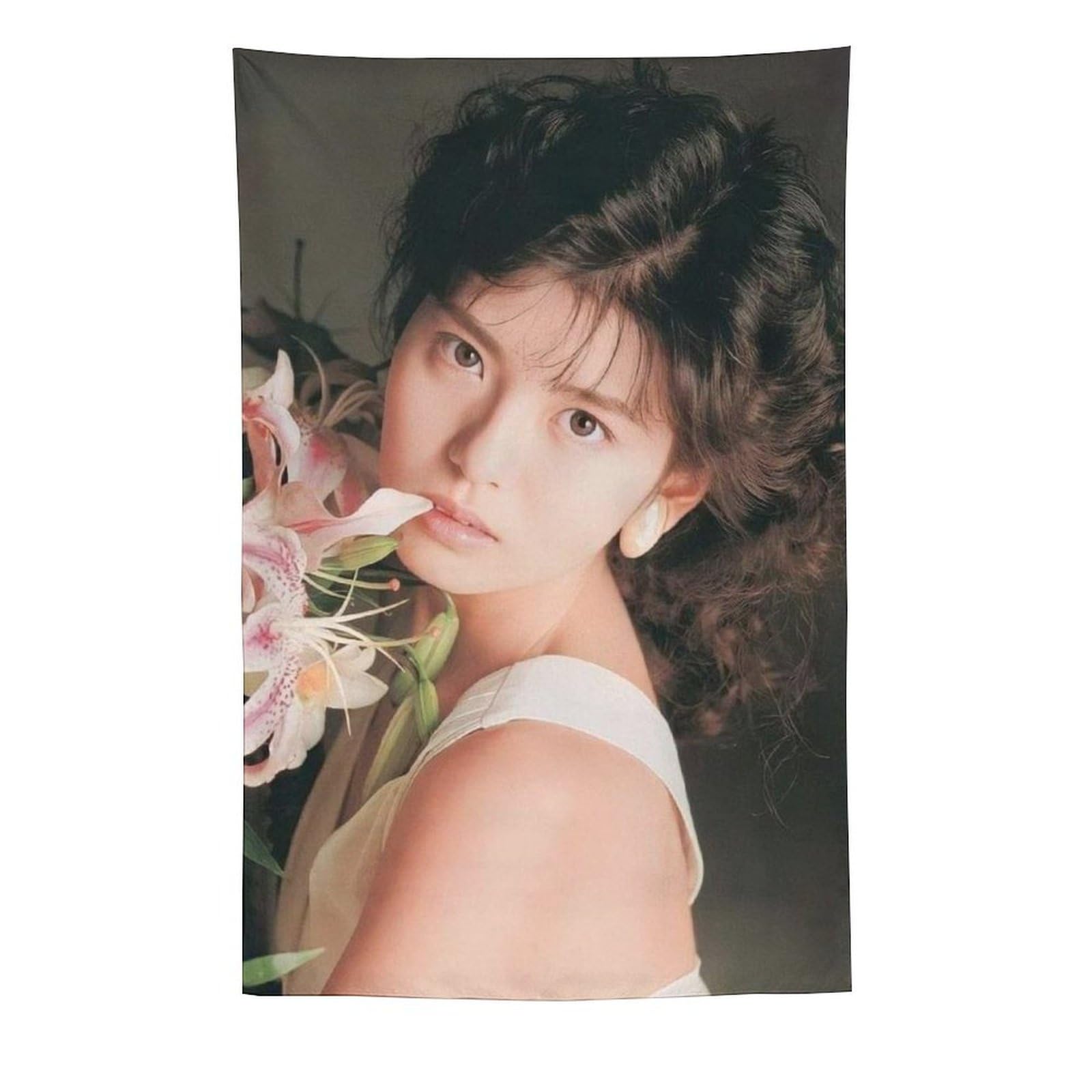 南野陽子　大型タペストリー　一本 ポスター　2枚 Amazon.co.jp: 南野陽子 (41) タペストリー、絵画、ポスター、壁紙