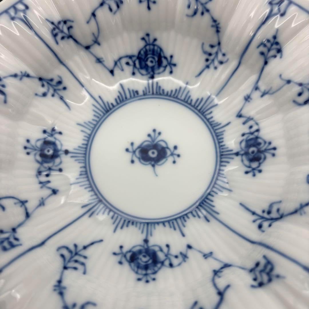 ロイヤルコペンハーゲン ブルーフルーテッドディッシュ22cm ROYAL