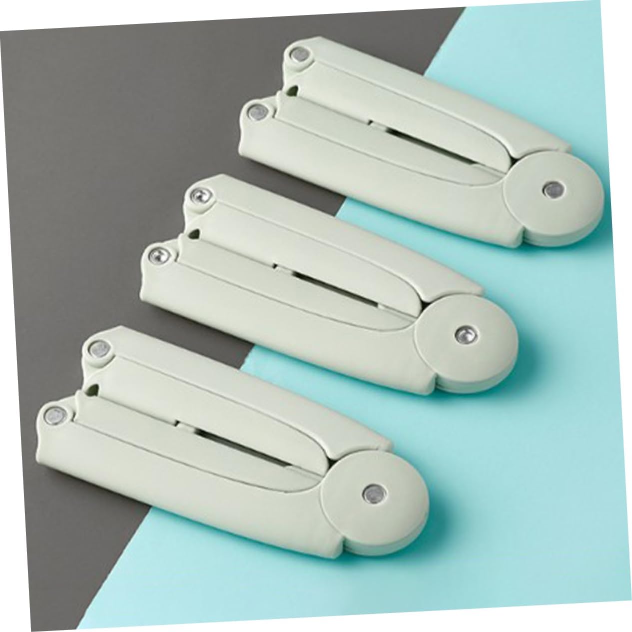 Outanaya 6pcs Travel Folding Hangers Compact Clamp Type Outdoor Clothes Organizer for Camping and Business Trips Space-Saving Design