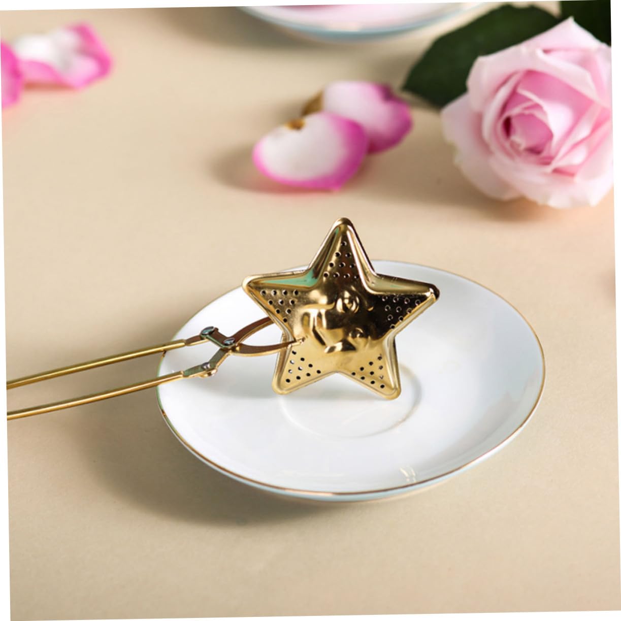 Toyvian Infuseur à Thé avec Filtre Fin en Forme D'étoile de Lune Léger et Résistant en Acier Inoxydable Doré pour Infuser le Thé en Vrac