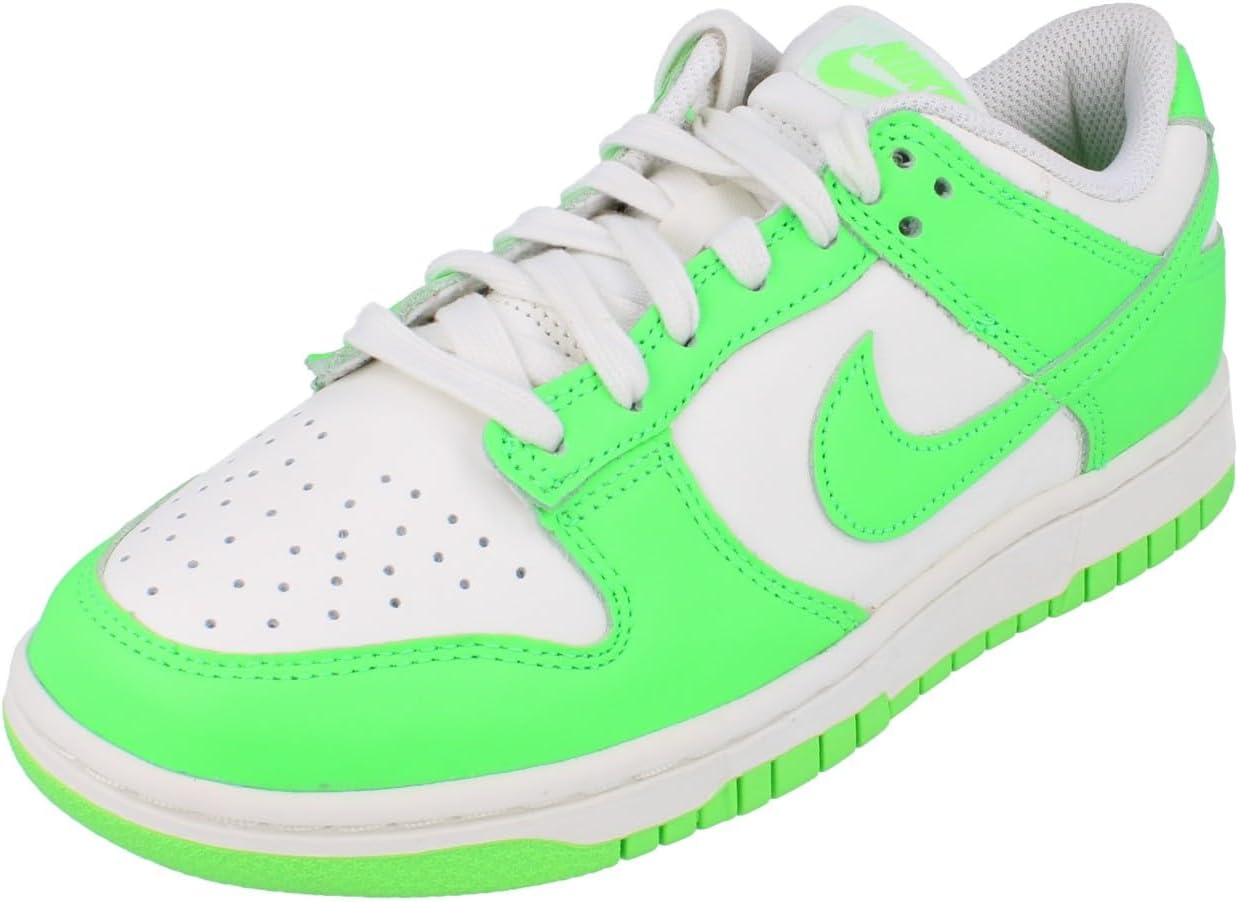 Nike Women's Dunk Low Sneaker