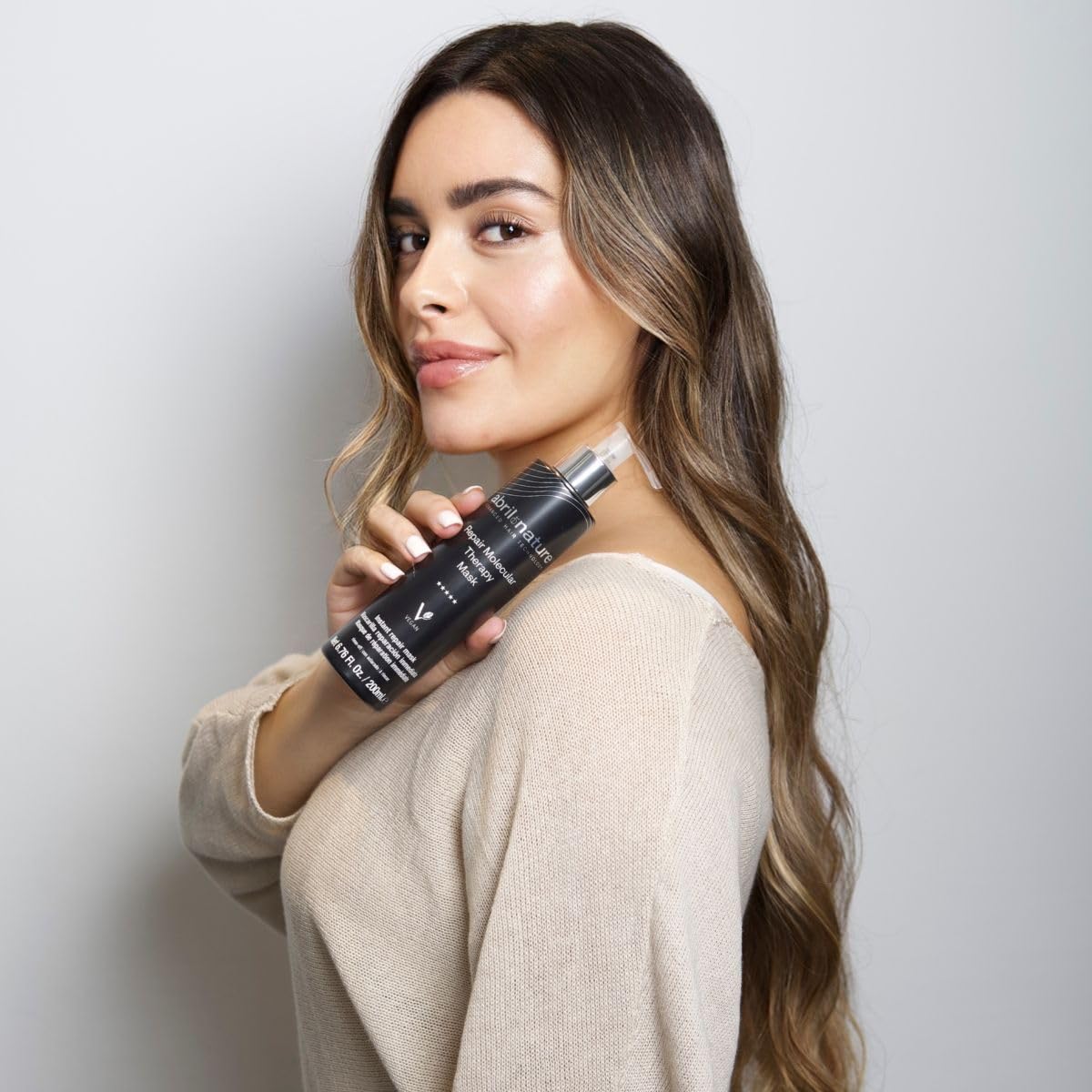 abril et nature - Professional Mask Molecular Therapy - For Damaged, Overprocessed, or Aging Hair - Restructures, Repairs, and Fills the Hair Fiber - Nourishing and Hydrating - Vegan - 200 ml - Image 9