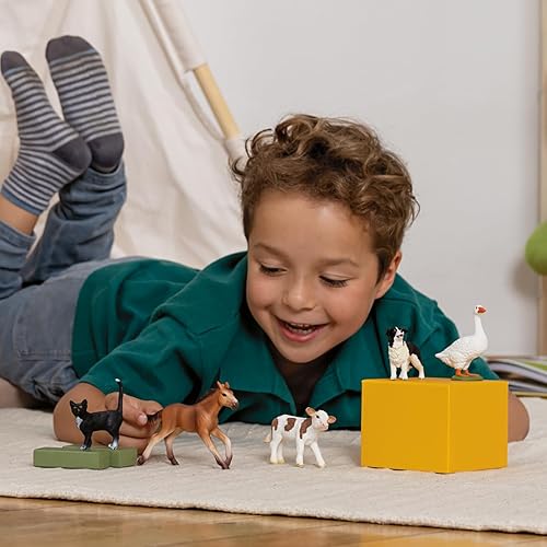Miniatura 2 de Schleich Farm World - Figuras realistas de animales de granja  5 piezas de juguetes educativos de granja para niños con caballo, vaca, gato, perro y