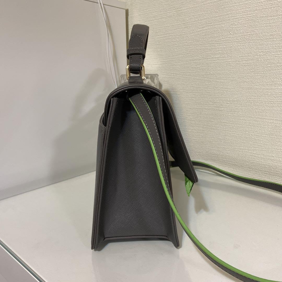 Amazon.co.jp: ツイステ ディアソムニア寮 エンブレムバッグ