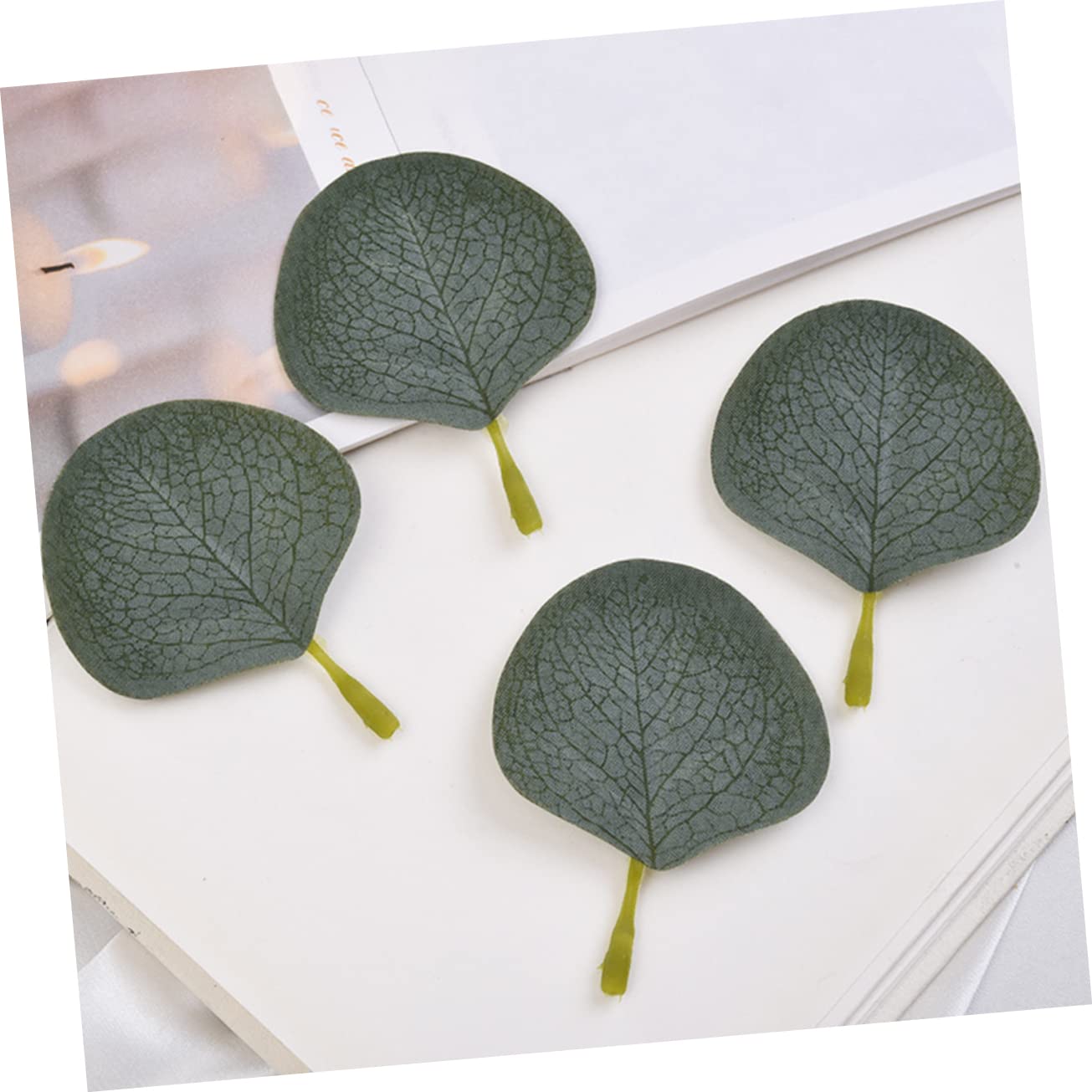 Alipis 600 Pièces Feuilles simulées Eucalyptus Guirlande sèche décor Verdure pour centres de Table Feuilles Vertes Mariage Fausse Feuille pétale la mariée