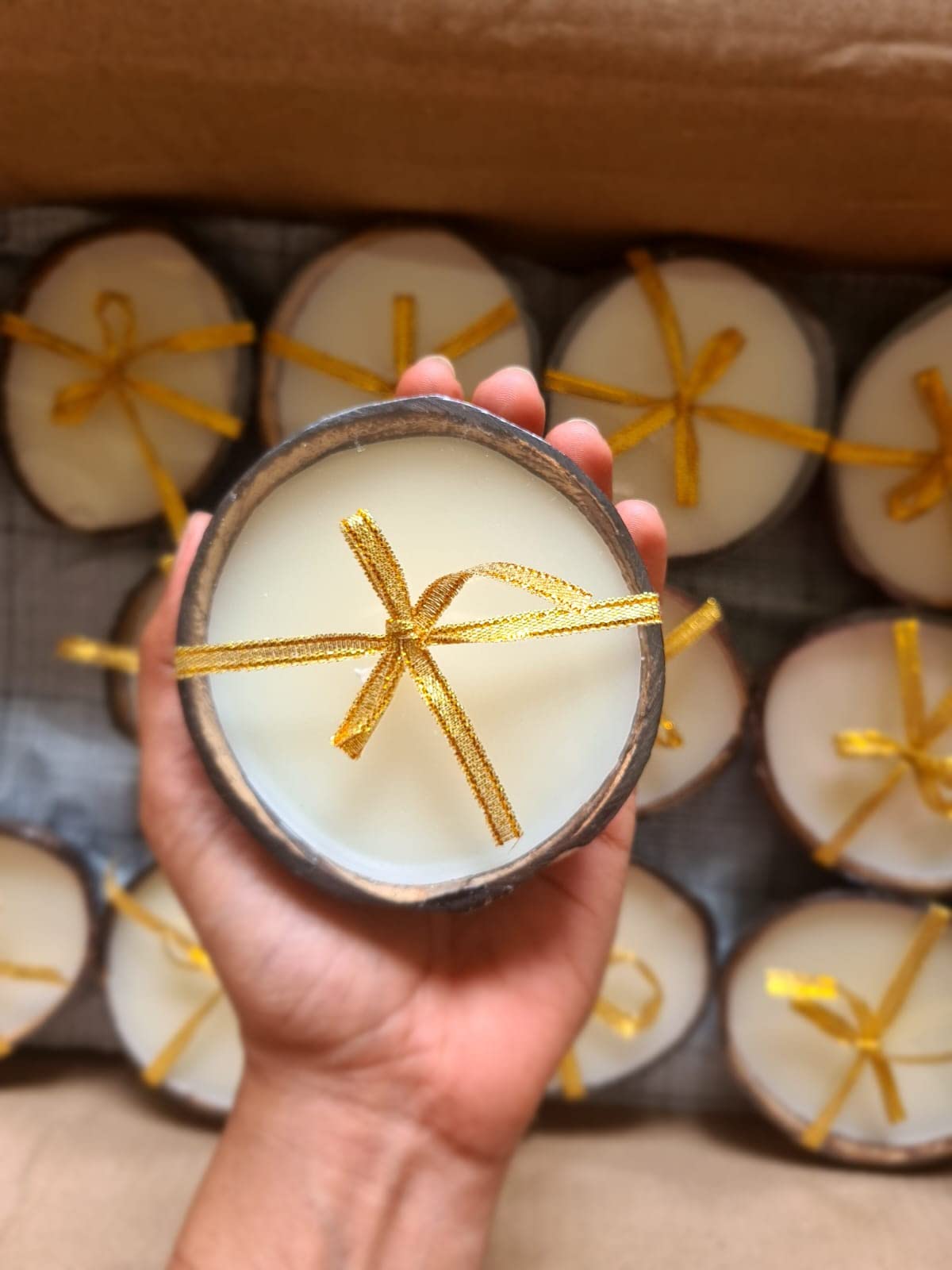 TRA Style Coco Coconut Shell Scented Candle | Breezy Blossom Fragrance | Eco-Friendly Soy Wax Candle | 50 hrs Long-Lasting Aroma | Ideal for Home Decor and Aromatherapy