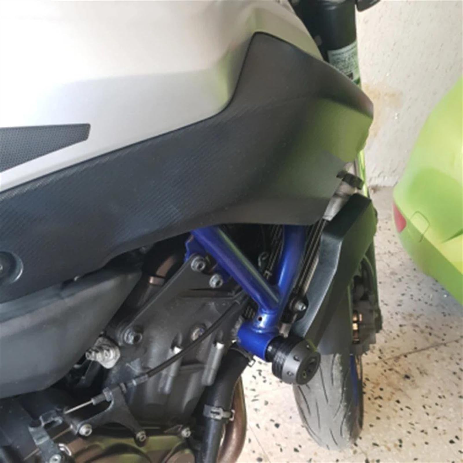 バイクの衝突防止栓 オートバイCNCフレームスライダーエンジン