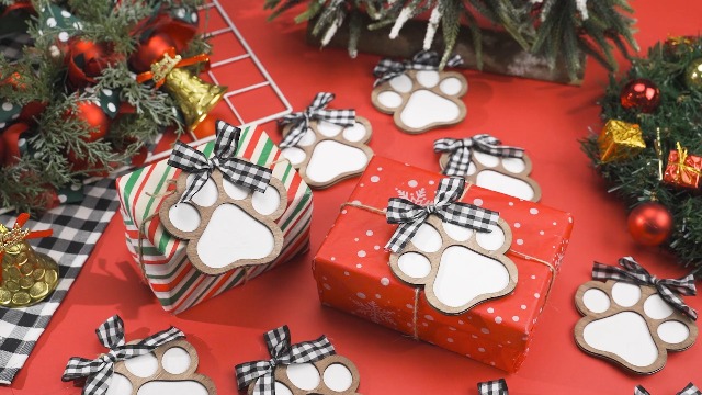 36 Pcs Christmas Dog Bone & Paw Wood Cutouts - DIY Ornaments, Gift Tags, Craft Embellishments With Plaid Bows 6 thumbnail image