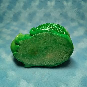 Amazon.co.jp: 龍 置物 翡翠 (練り) ドラゴン : ホーム＆キッチン