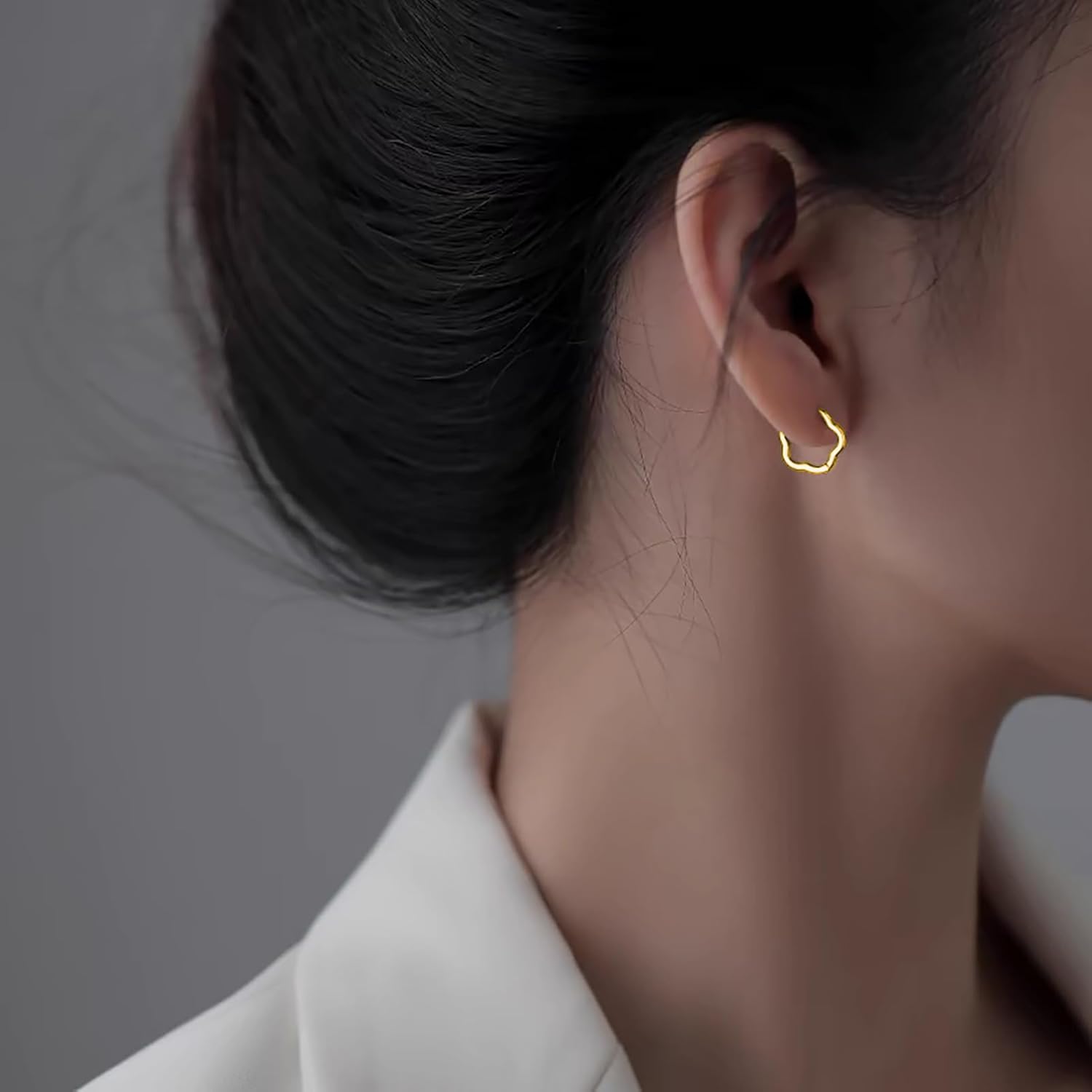 Reffeer Solid 925 Sterling Silver Flower Shape Hoop Earrings for Women Teen Girls Flower Hoop Earrings Minimalist Huggie Earrings - Image 2