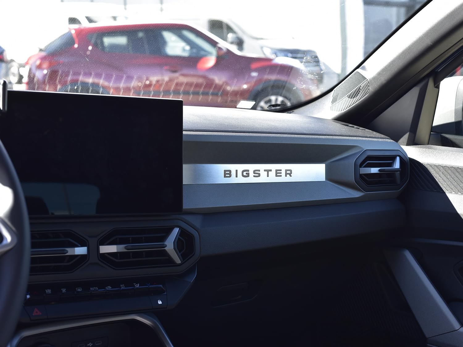 Stalowa osłona do Dacia.BIGSTER (R1310) | Dekoracyjny pasek do przechowywania - srebrny pasek, brązowe litery miedziane | 1 sztuka Essential Expression Journey Extreme Bigster akcesoria