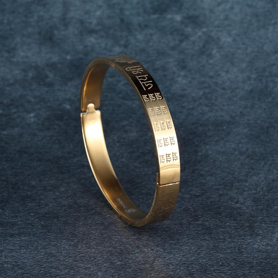 Jai Shree Ram Kada — IGP Gold-Plated Stainless Steel Bracelet | Rust-Free, Waterproof, Anti-Tarnish Spiritual Kada for Men & Women