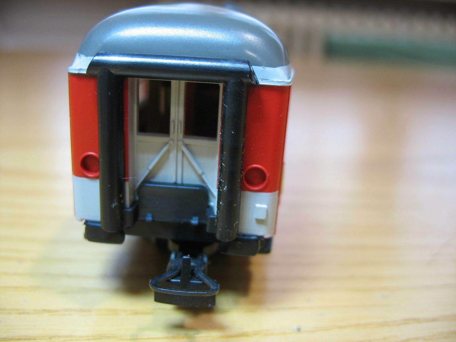 MARKLIN HO Long German Federal Railroad Express DB Passenger CAR Set 42994