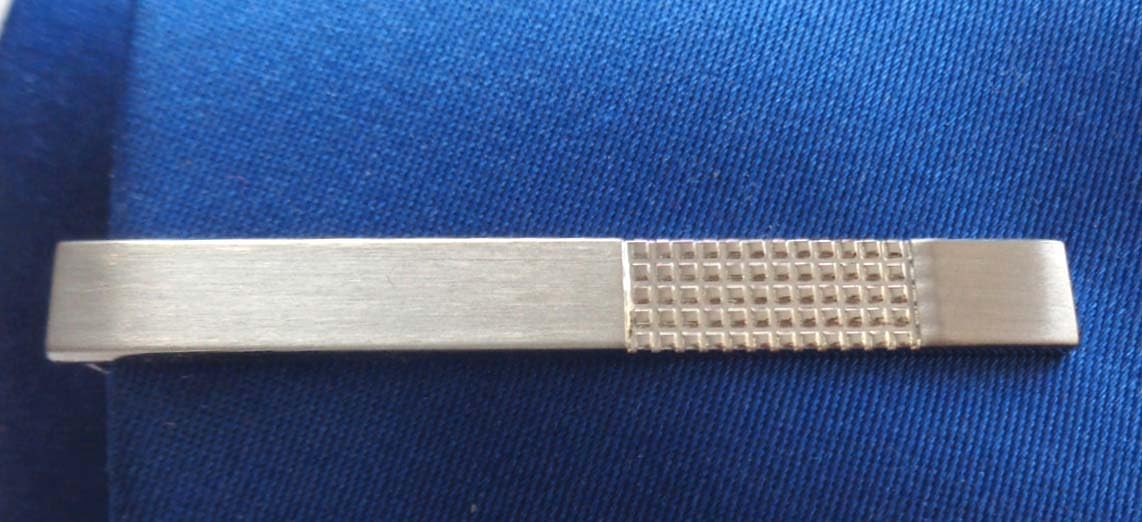 Manschettenknöpfe Krawattennadel Set silbern matt-glänzend Krawattennadel kurz ca. 6 cm lang + Geschenkboxen