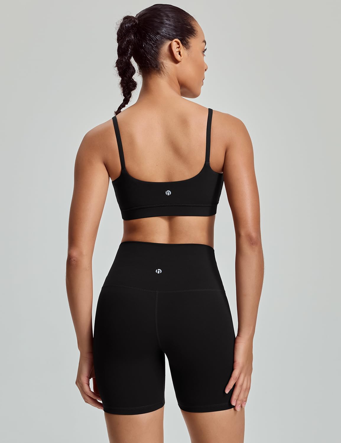 HeyNuts Womens Scoop Neck Sports Bra, Spaghetti Thin Strap U Back Camisole Yoga Tops Padded with Built in Bras A-C Cups