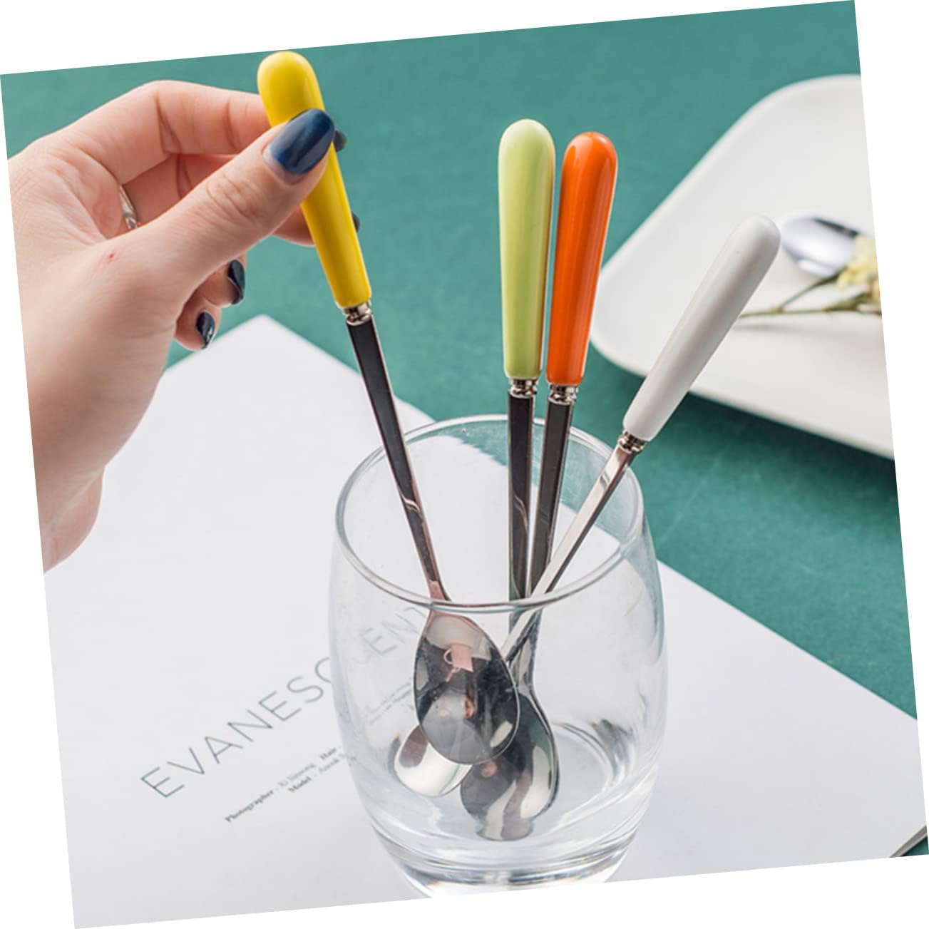Garneck 4pcs Ceramic Handle Spoons Stainless Steel Stirring Spoons for Tea Coffee Iced Drinks