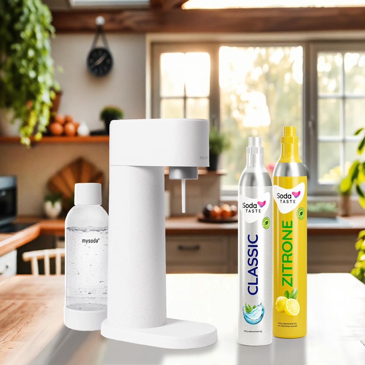 SodaTASTE Sparpaket: Mysoda Woody - Wassersprudler aus erneuerbarem Holzkomposit mit 1L BPA-freier Plastikflasche, CO2-Zylinder Classic + CO2-Zylinder Zitrone (Weiß)