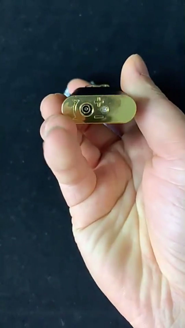 Encendedor Jet Torch con llama ajustable y recargable de butano miniatura 7
