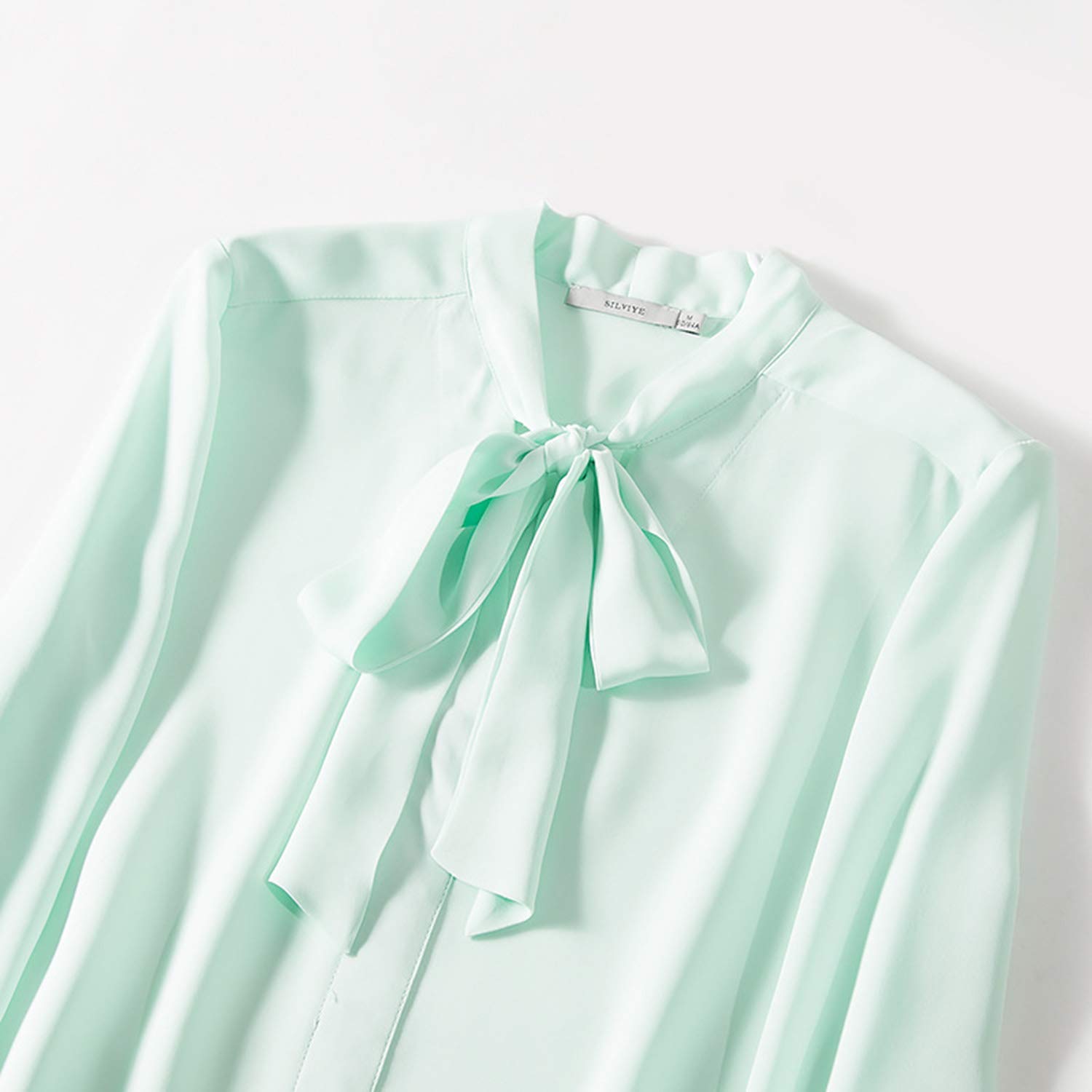 Camicia di Seta Verde Chiaro, Delicato Papillon da Donna con Top A Maniche Lunghe, Blusa Casual