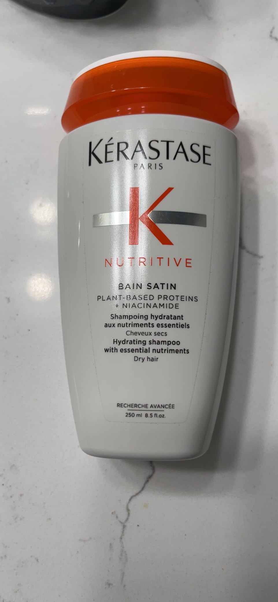 Kerastase Nutritive Bain Satin Shampoo | Gently Cleanses & Replenishes Moisture for Soft, Shiny Hair | With Plant-Based Proteins & Niacinamide | For Fine to Medium Dry Hair