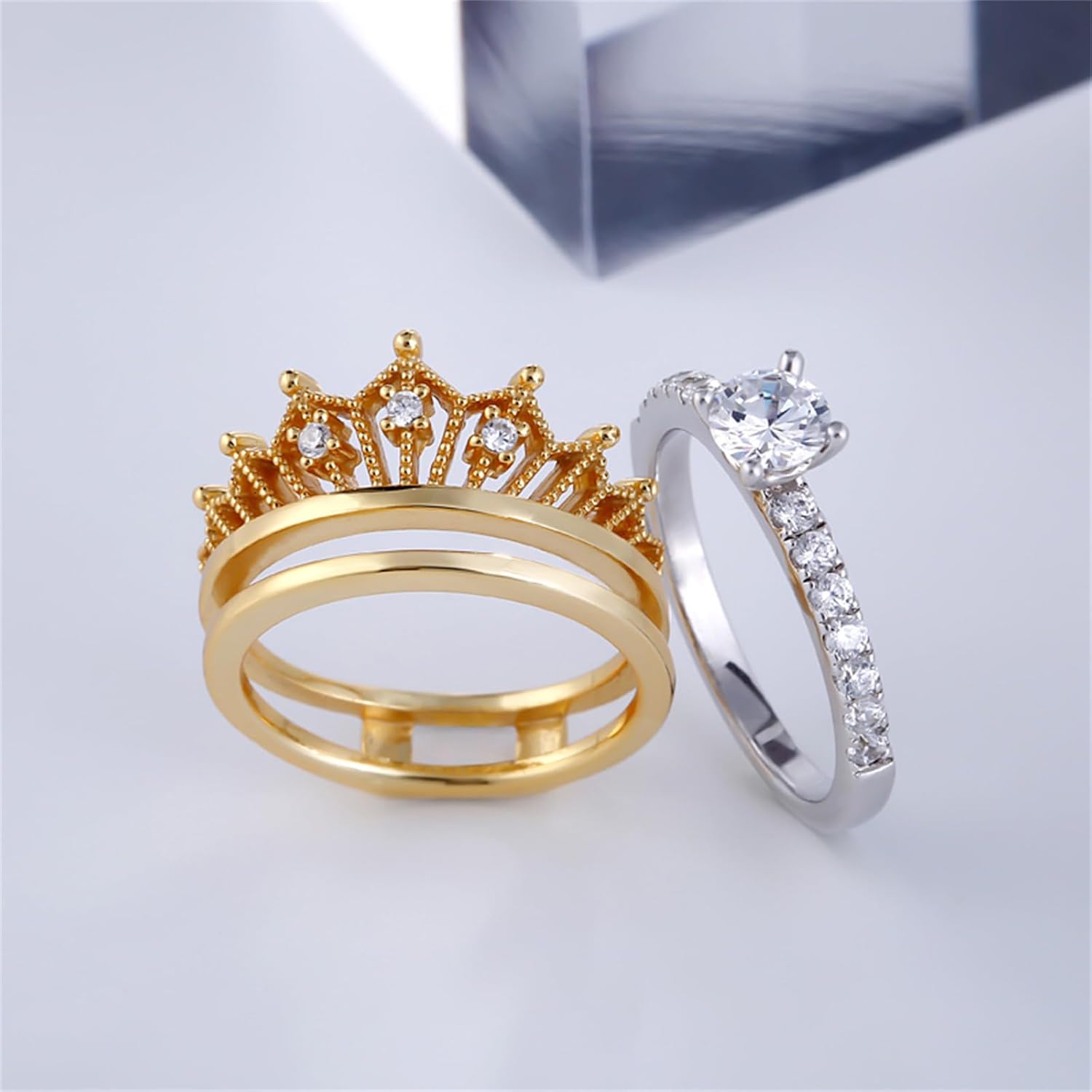 Jeulia 2 Carat Crown 925 Sterling Silver Ring For Women Crown Two Tone Round Cut Wedding Ring Sets Gold Plated Wedding Band Cubic Zirconia Engagement Ring Anniversary Promise with Jewelry Box - Image 3