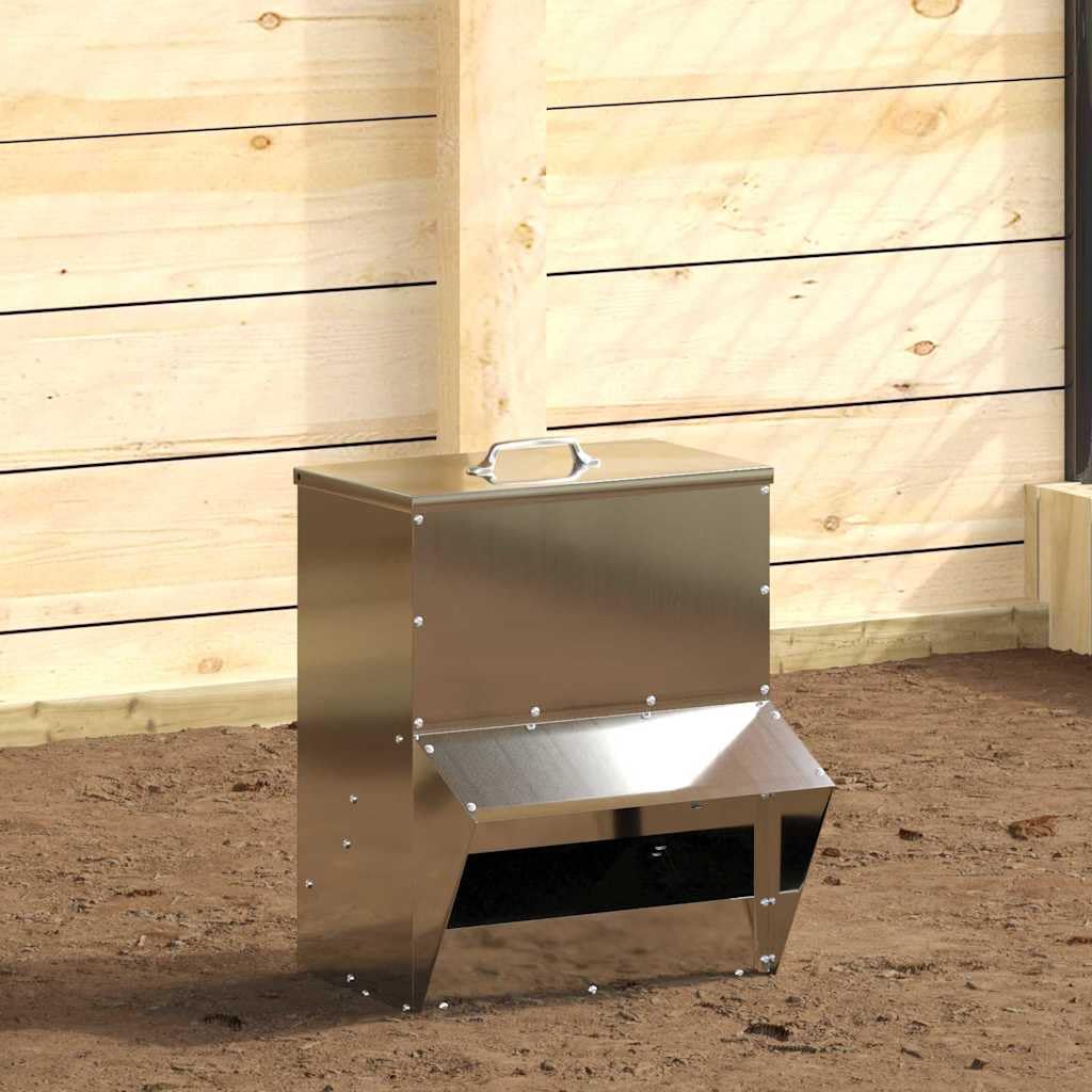 Comedero para gallinas de acero galvanizado plateado 20 x 25 x 35 cm, diseño moderno y limpio para interior y exterior, práctico para alimentar aves de corral con fácil mantenimiento.