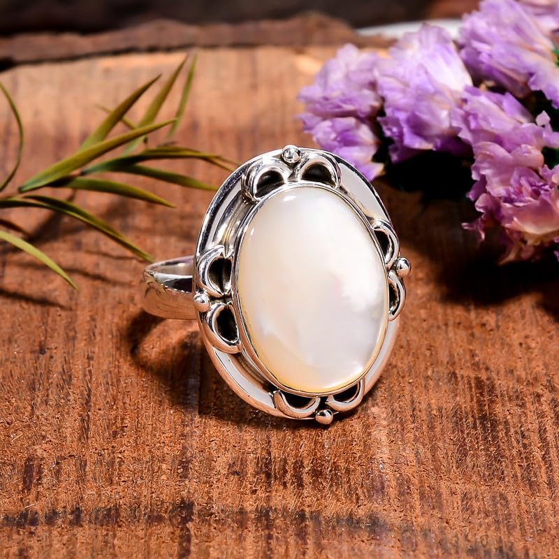 Bague fiançailles argent sterling et nacre contre les bijoux ternes