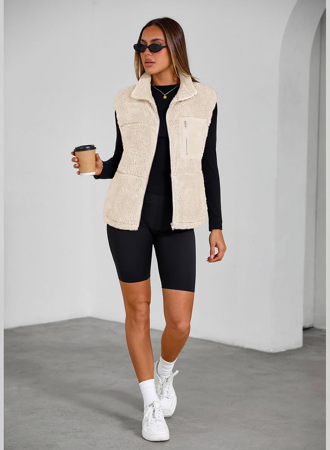 SimpleFun Women's Fuzzy Fleece Vest Trendy Zip Up Sleeveless Sherpa Jacket Stand Collar Winter Coat Outerwear with Pockets - Image 5