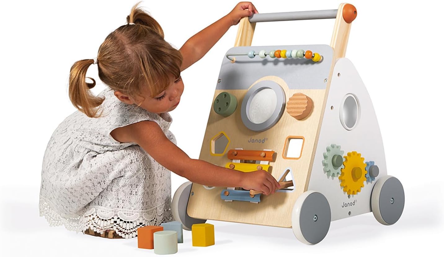 Janod - Chariot Multi-Activités Sweet Cocoon - Chariot de Marche en Bois à Pousser - 9 Activités - Roues Silencieuses, Peinture à l'eau - Jouet pour Enfants Évolutif à Partir de 12 Mois, J04410