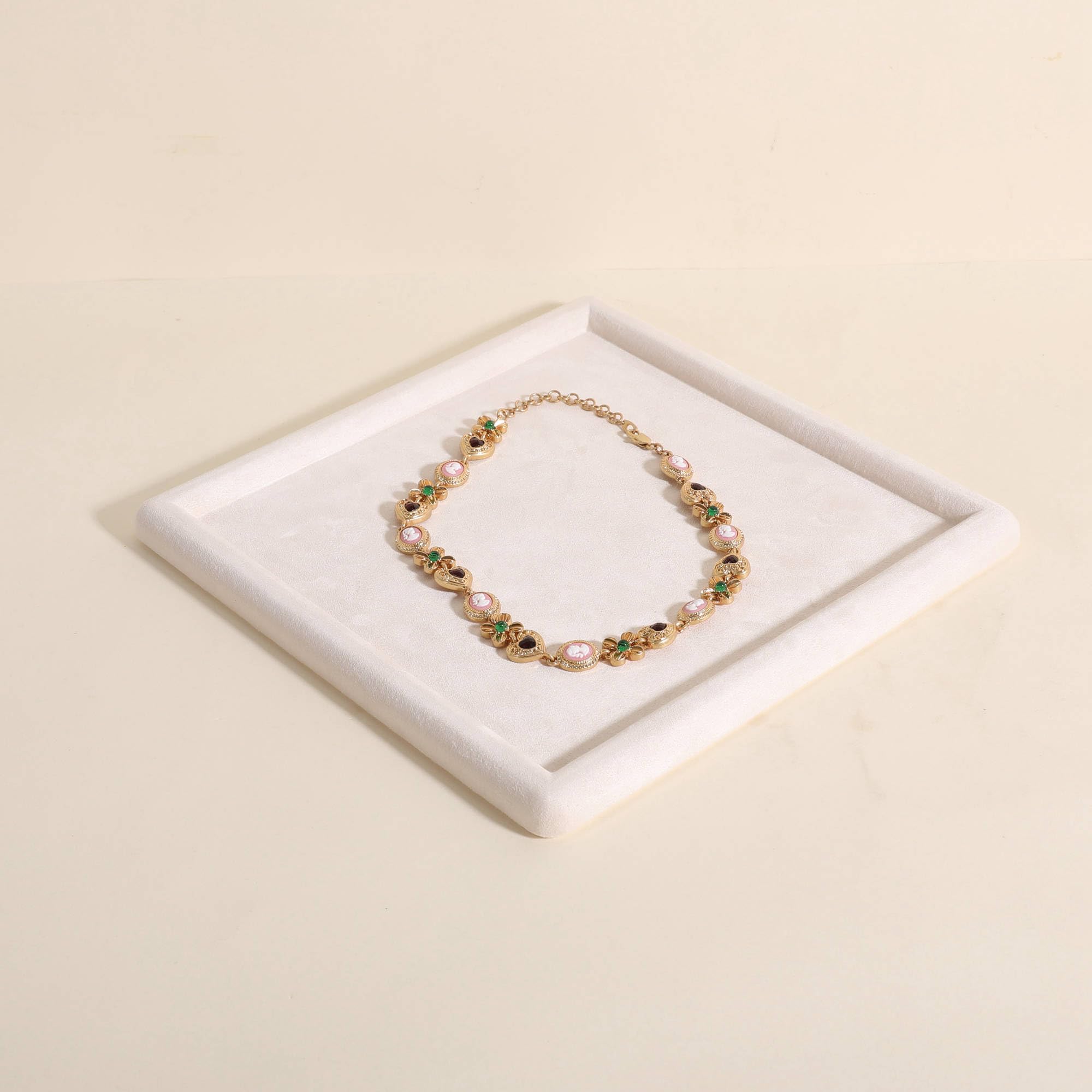 GemeShou Gemehou velvet Jewerly display tray, Top Microfiber Jewelry storage organizer plate, Empty Jewelry showcase tray for Necklace Bracelet Ring Earring Watch (Cream-Large)