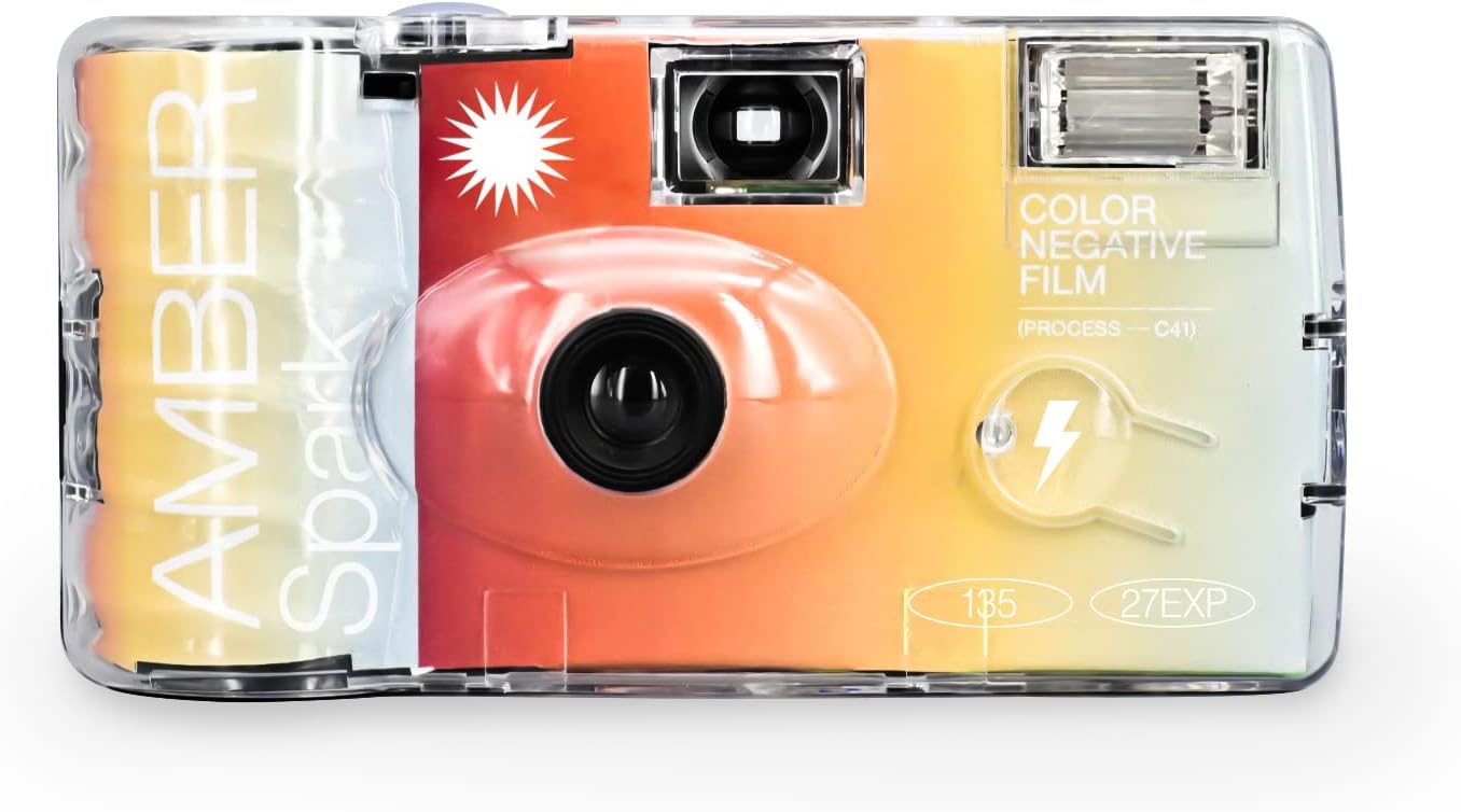 RETO AMBER Spark 35mm Disposable Film Camera 27exp, Color Negative Film, Focus Free, Easy to Use, Built in Flash (Film and Battery Included)