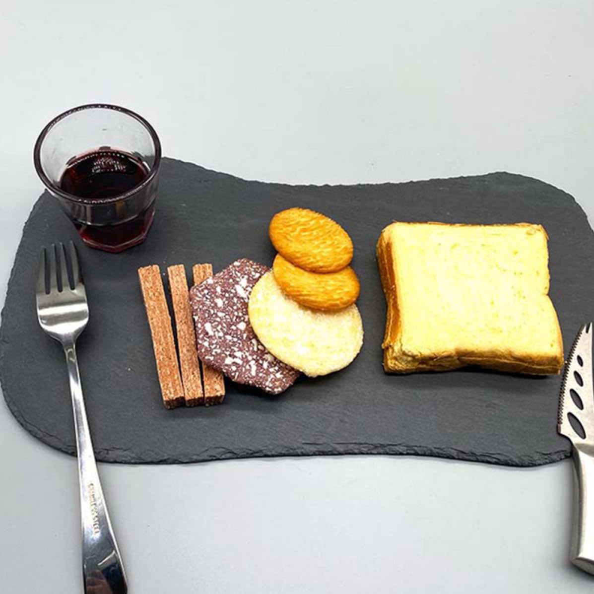 Plato en Forma de Riñón Negro para Servir de Pizarra | Bandeja Natural, Uso en Casa o Restaurante, para Invitados y Ocasiones de Inauguración