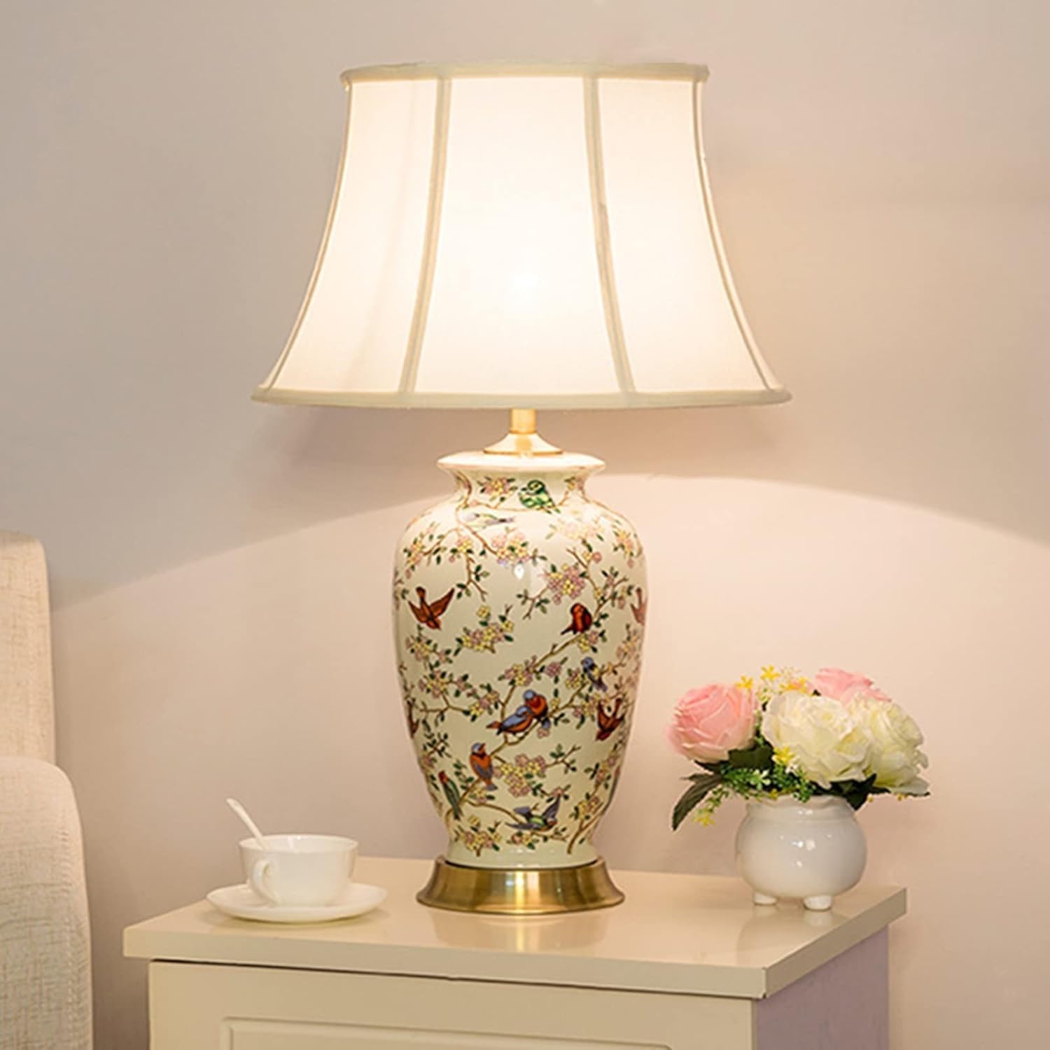 Kwiat i ptak ceramiczna lampa stołowa Chinoiserie biurko, tkanina bęben abażur, złota podstawa dekoracja sypialnia przy łóżku biuro