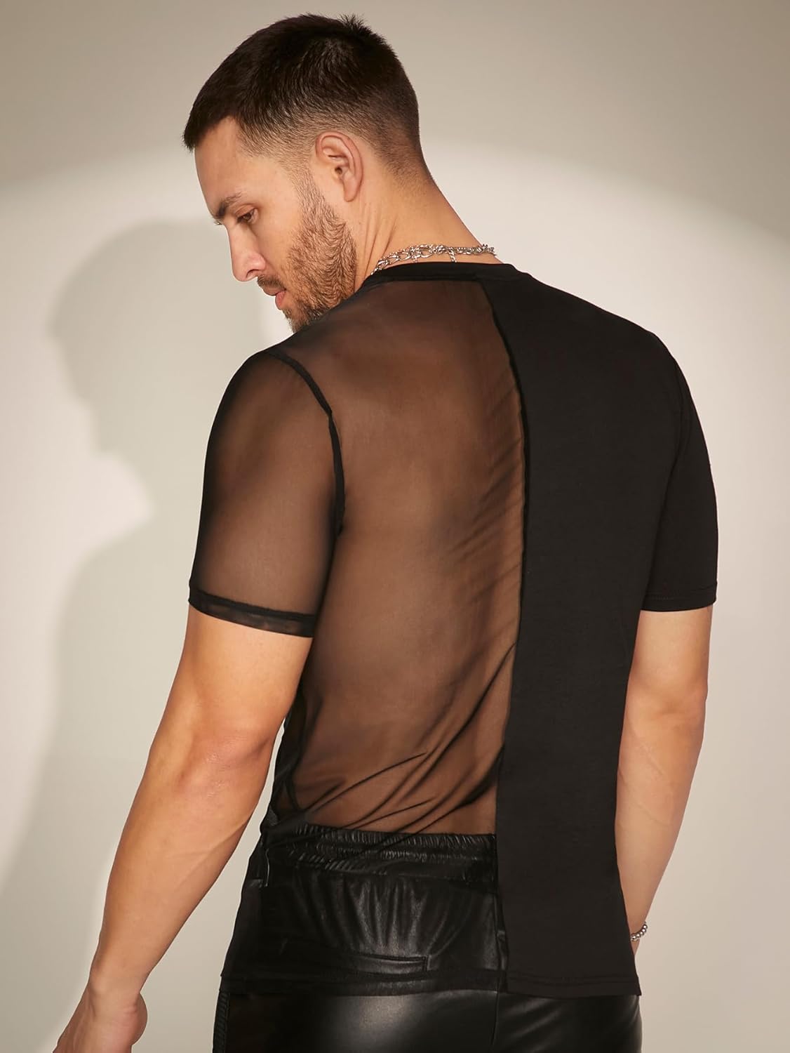 WDIRARA Men's Contrast Mesh T-Shirts Round Neck Short Sleeve Shirt See Through Party Outfits - Image 2