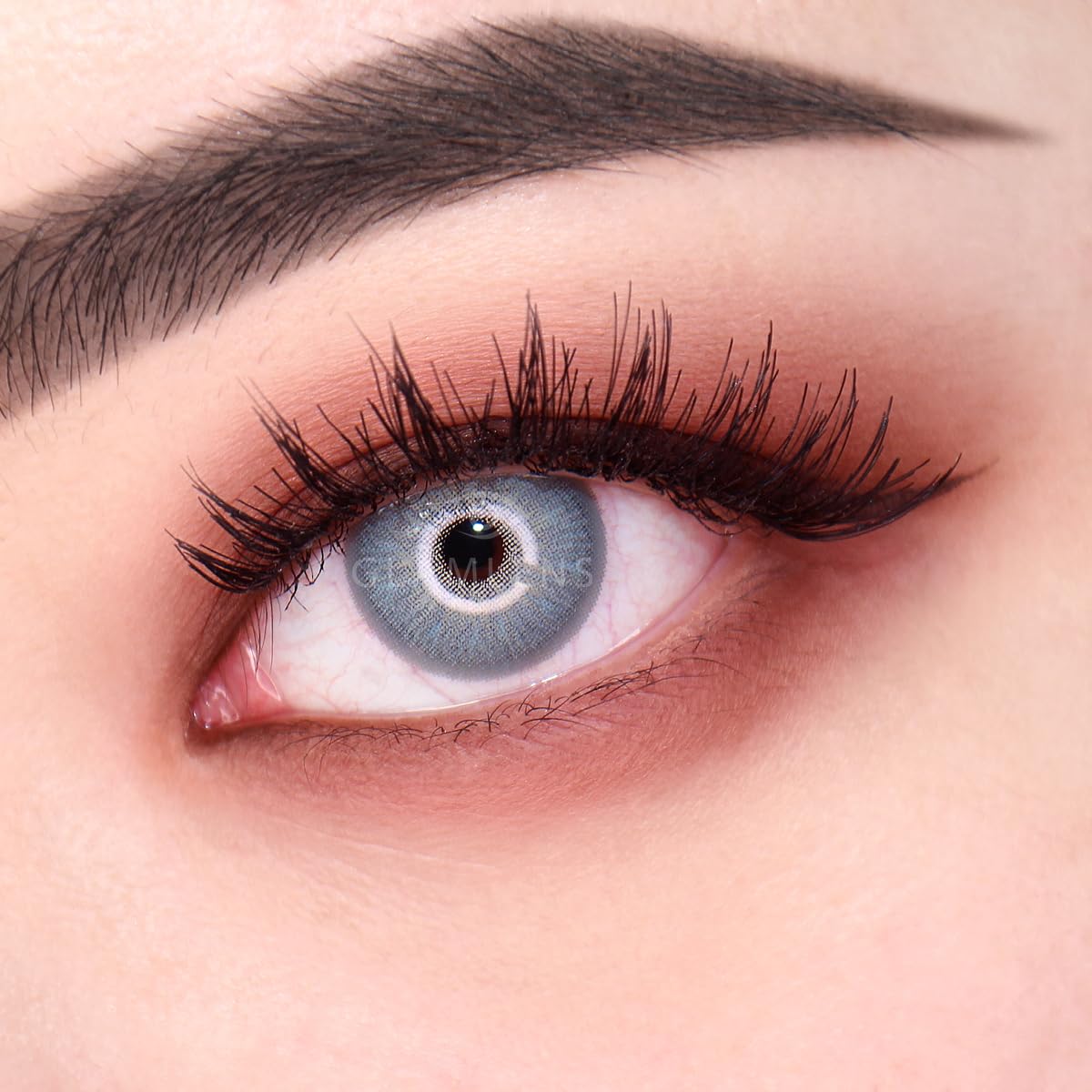 GLAMLENS lentillas de color - gris Almeria + contenedor. 1 par (2 piezas) - 90 Días - Sin Graduación - 0.00 dioptrías - blandos - Lentes de contacto gris de hidrogel de silicona s