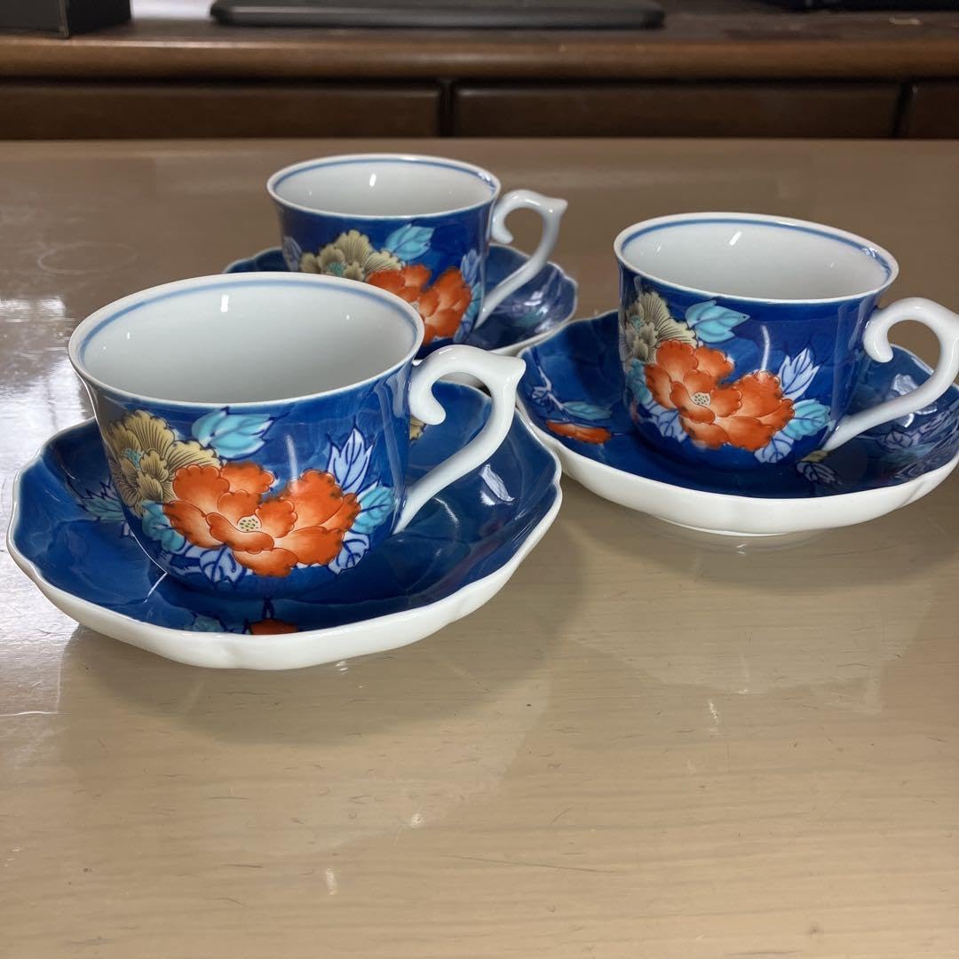 Amazon.co.jp: 伊万里鍋島焼 瀬兵窯 カップ＆ソーサー3客 牡丹絵