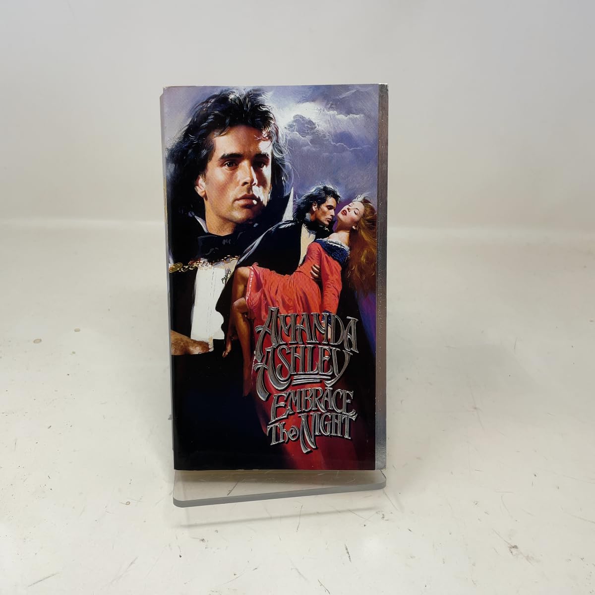 Buy Embrace the Night — BookShops.in