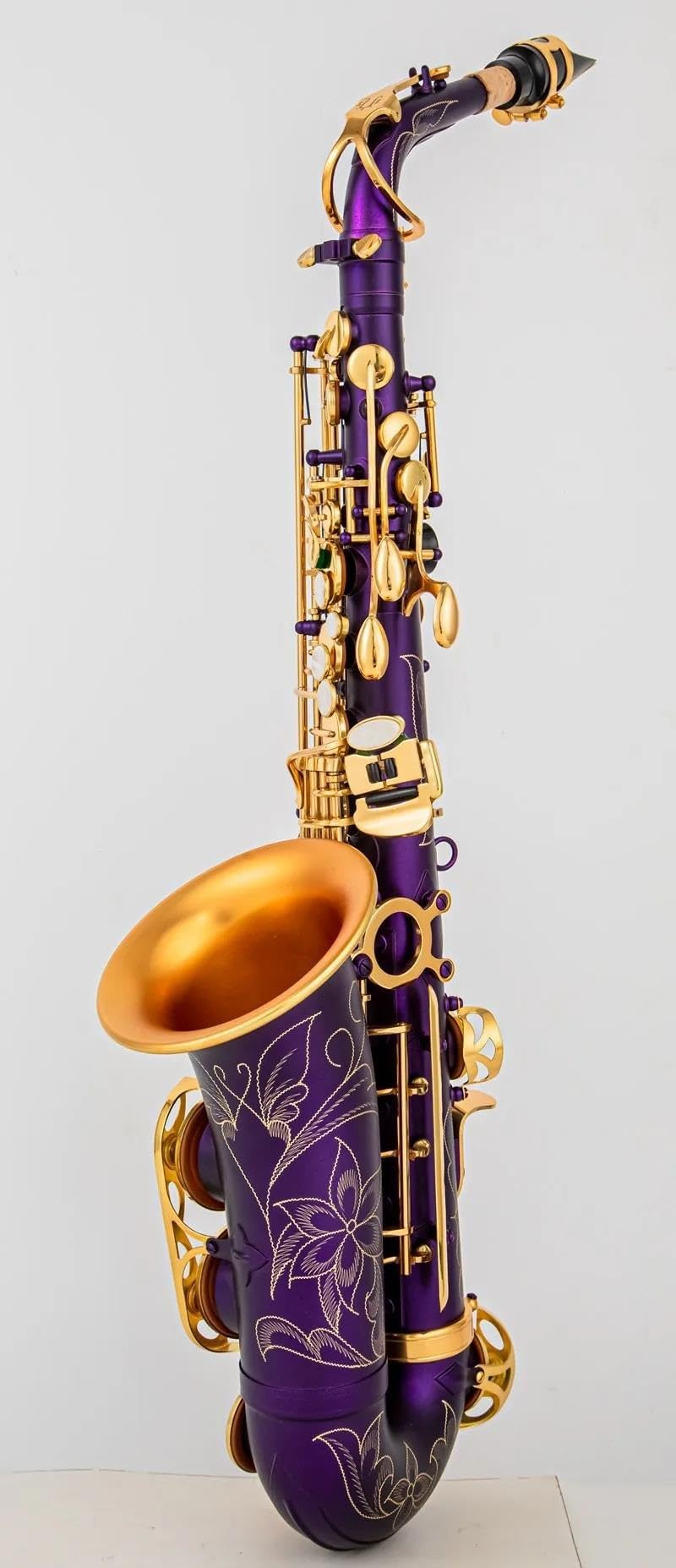 Stary saksofon altowy Instrument dęty drewniany Unikalny matowo powlekany rzeźbiony Es dur z futerałem Dostępny w kolorze czarnym i fioletowym Saksofon(PURPLE)