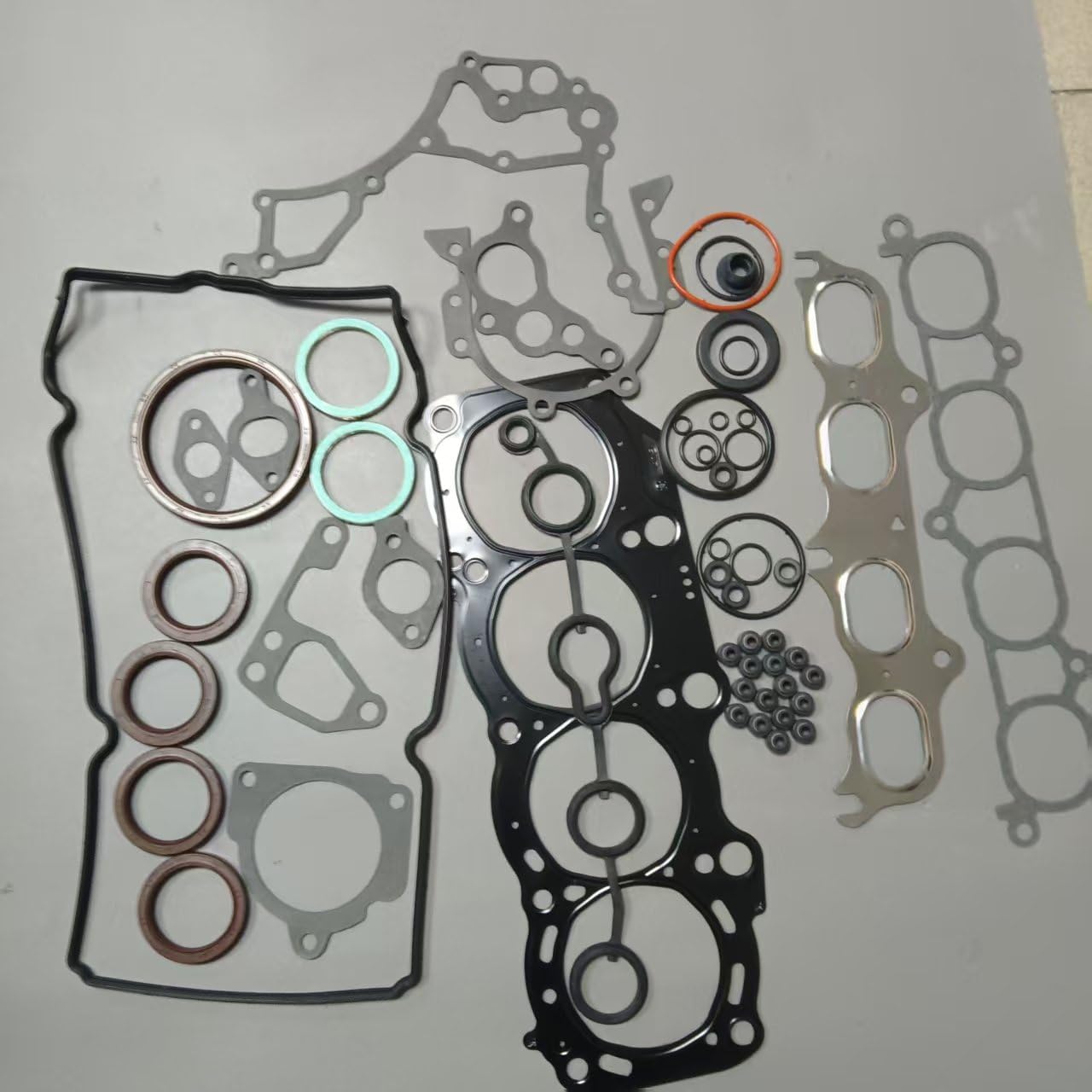 ENGINE REPAIR KIT 04111-74710 0411174710