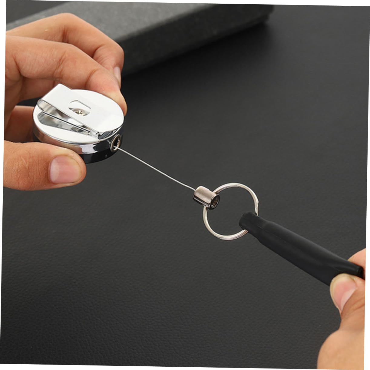 MAGICLULU 12pezzi Portachiavi Retrattile Silicone Con Cappuccio Per Penna Da Antifurto e Pratico Per Outdoor e Attività Quotidiane