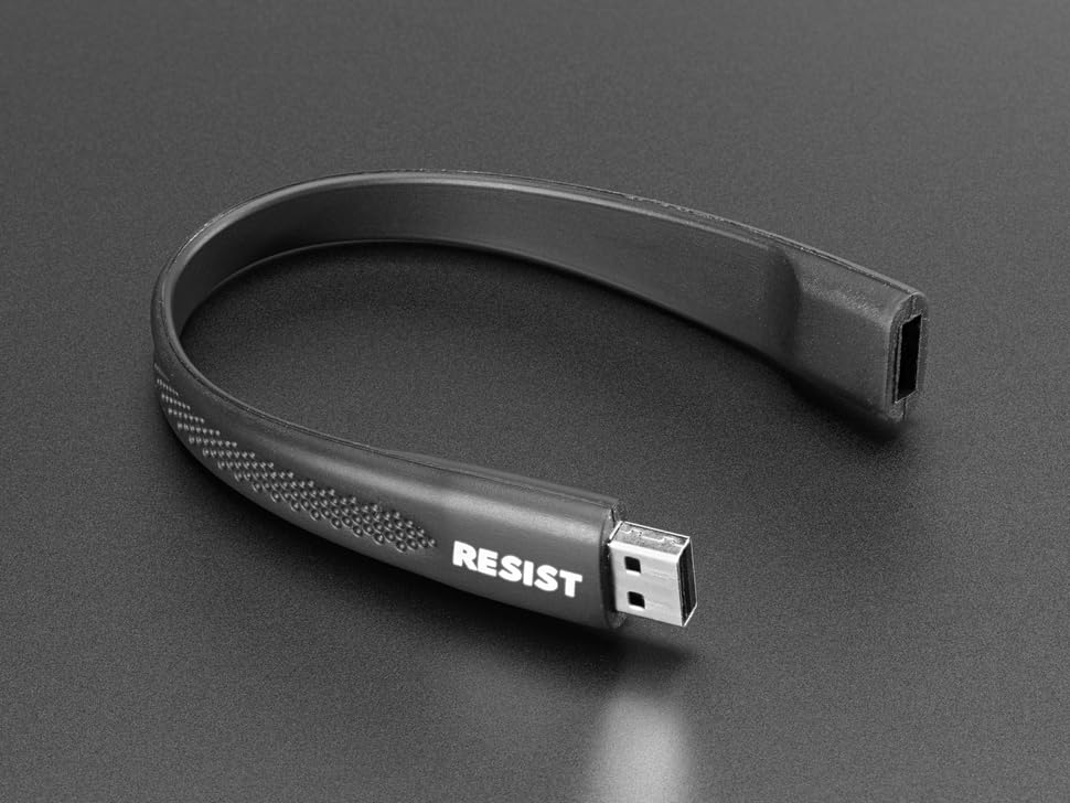 MicroMaker Libros y medios How to Be A Digital Revolutionary E-Book with USB Bracelet - by Violet Blue - SKU 3532