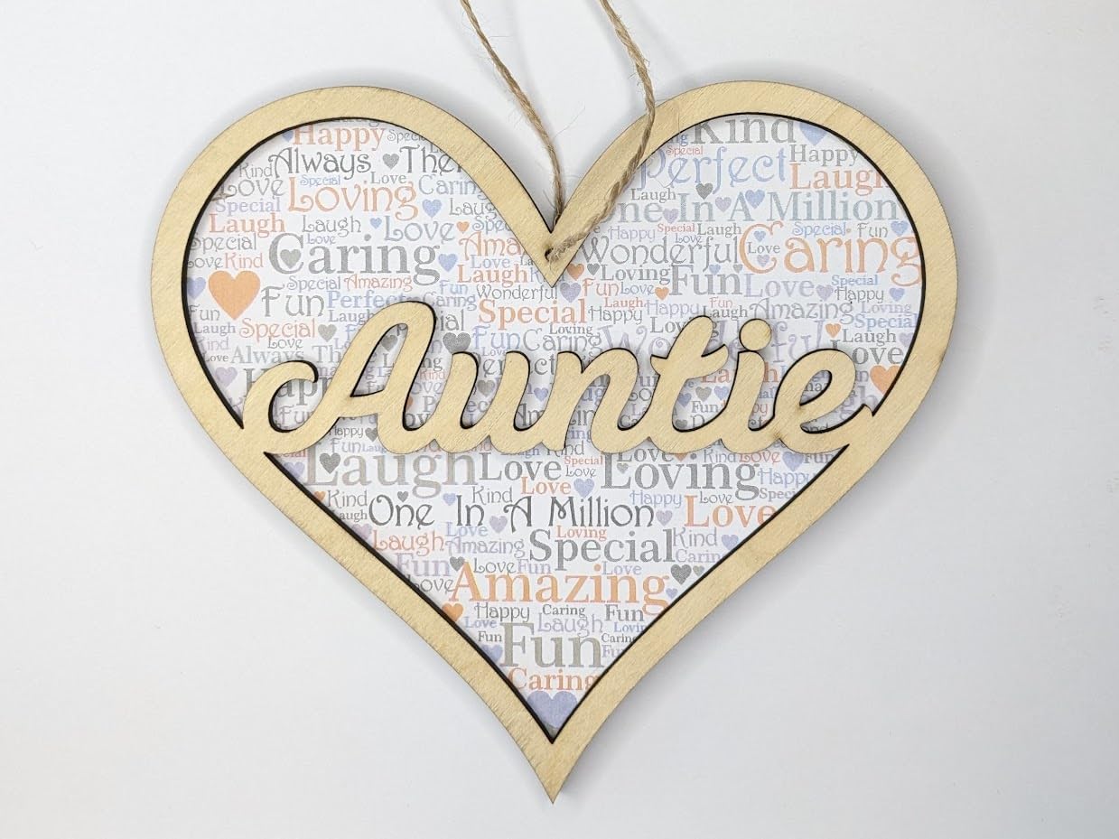 Wooden Gift Heart for Auntie
