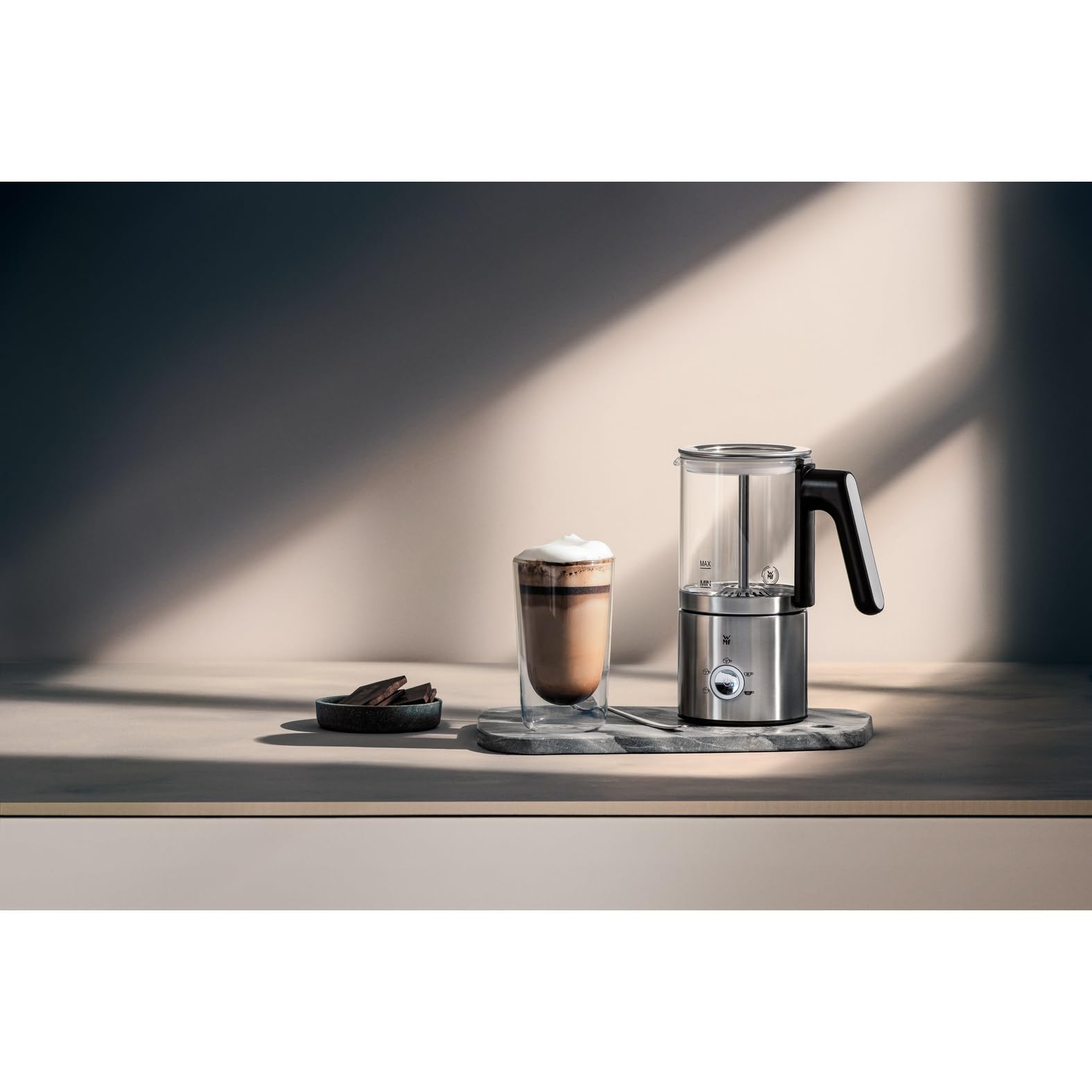 WMF Lono - Espumador de leche de cristal eléctrico, 150-250 ml, 650 W, batidora de frape, pantalla táctil, para espuma de leche caliente y fría, leche caliente, calentador de leche, cacao, chocolate