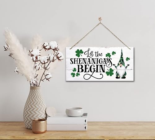 Vista 87 de Divertido letrero decorativo de madera del día de San Patricio, tréboles y travesuras impresas de madera para pared, decoración del hogar, letrero