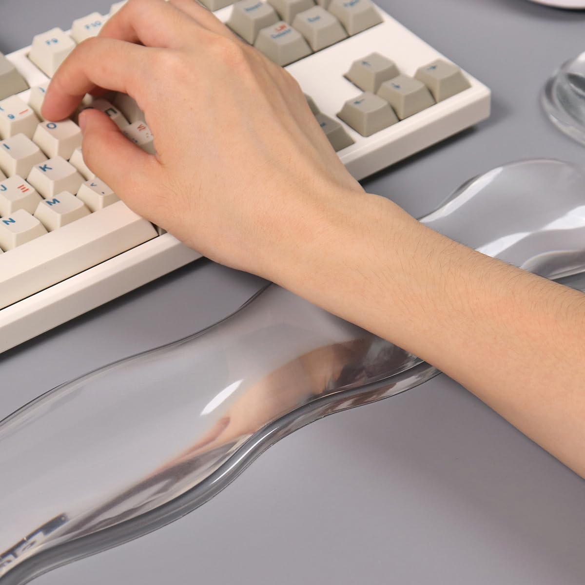 Sumgsn Set poggiapolsi in gel di silicone per tastiera e mouse, bianco, morbido, ergonomico, rilassa il polso, per computer portatile, ufficio e casa